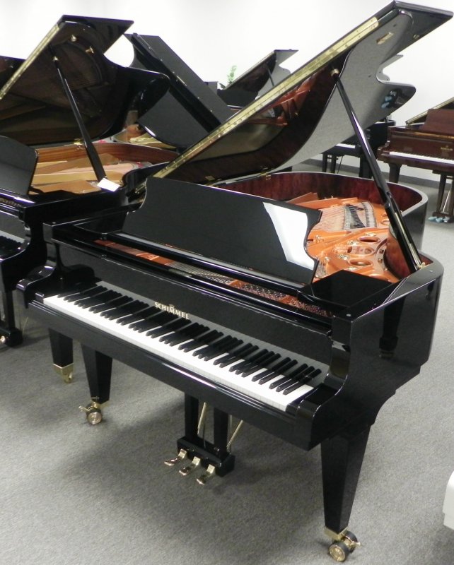 Schimmel Konzert Model K213 7 Ft Grand Piano