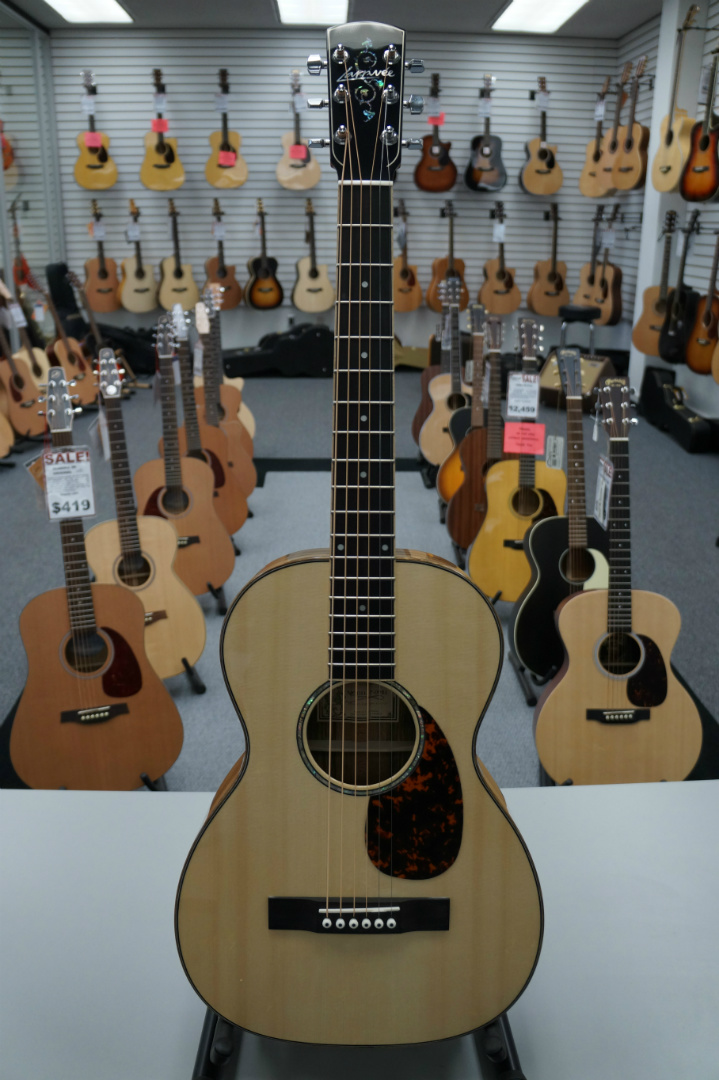 Larrivée P-09BL Acoustic Guitar