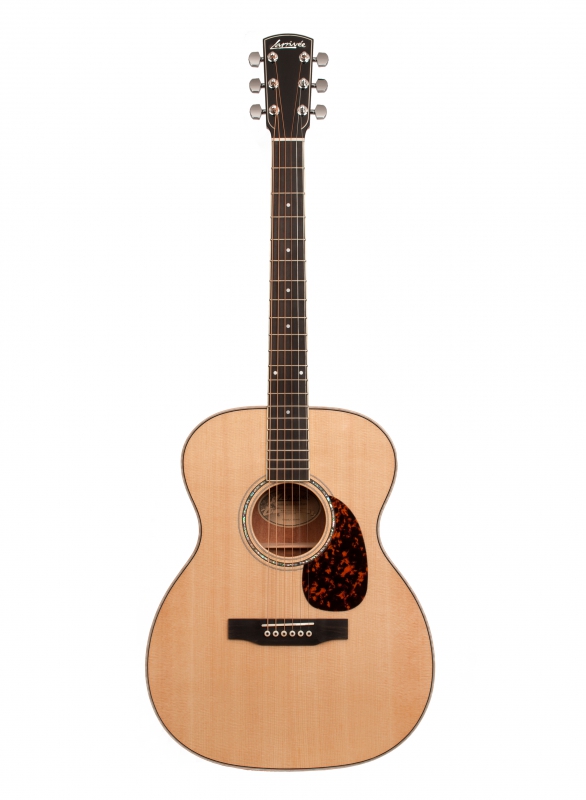 Larrivée OM-05 Select Series Acoustic Guitar