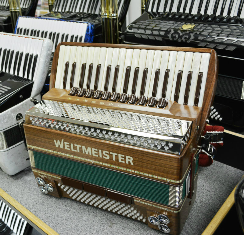 Weltmeister Monte 37 Piano Accordion