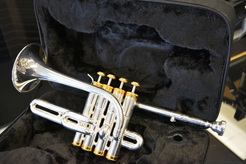 Schiller Model IV Piccolo Trumpet Silver Plated/Gold