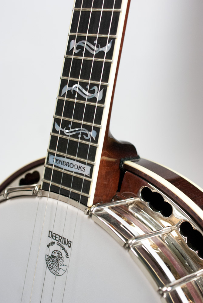Deering Tenbrooks Saratoga Star™ Banjo w/ -06- Tone Ring & Radiused Fingerboard