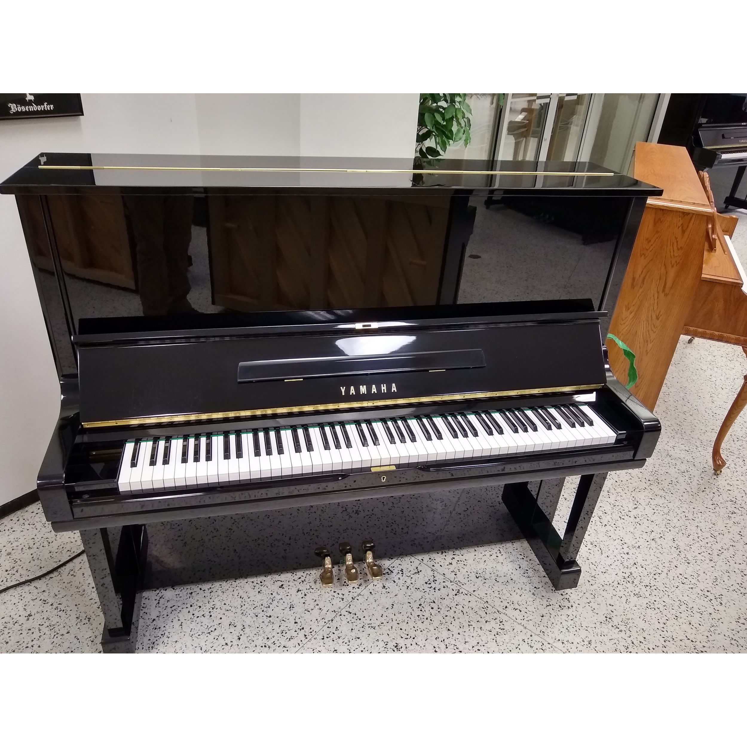 Yamaha U3 Upright Piano 52