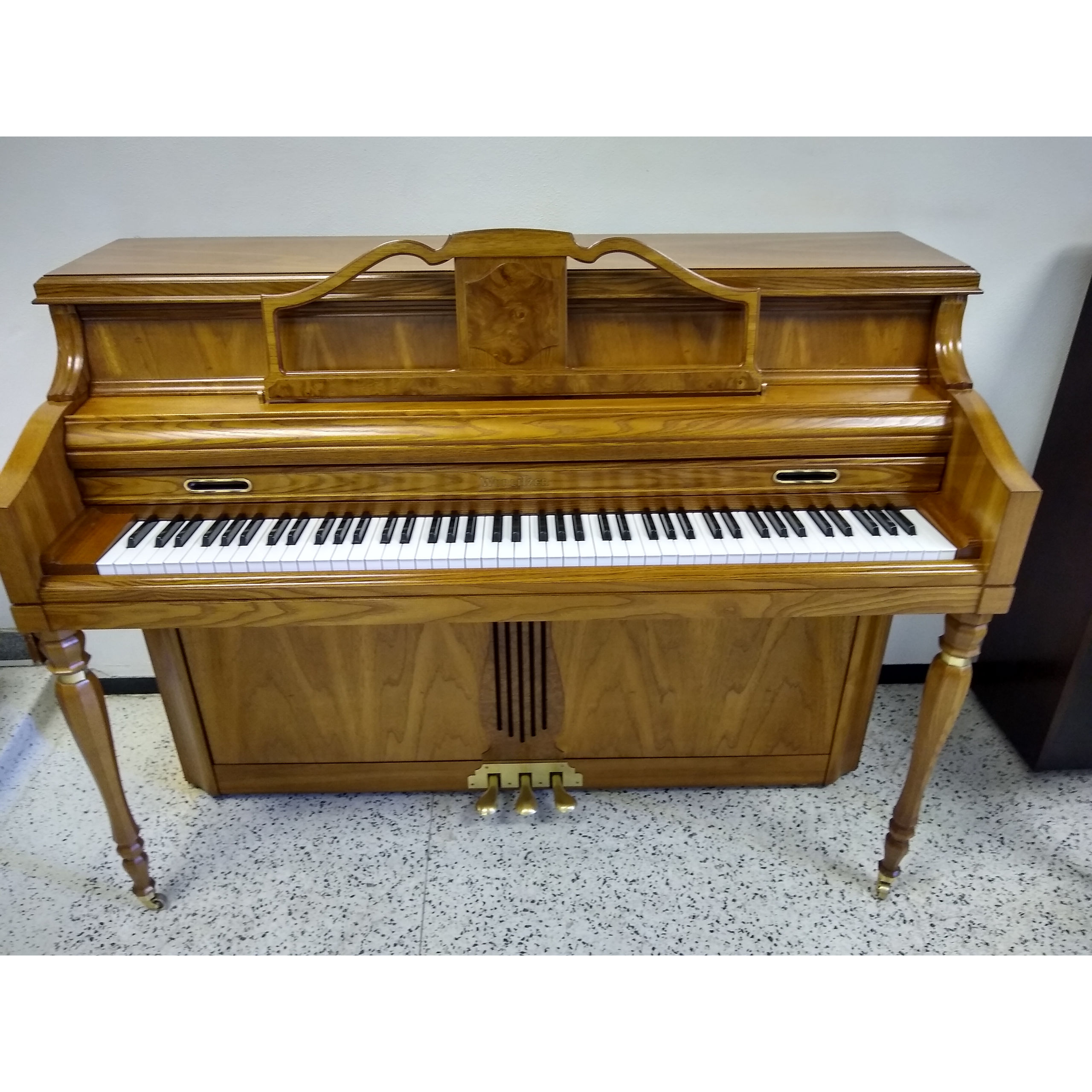 Wurlitzer Upright Piano Classic Ltd (Used) - Jim Laabs Music Store