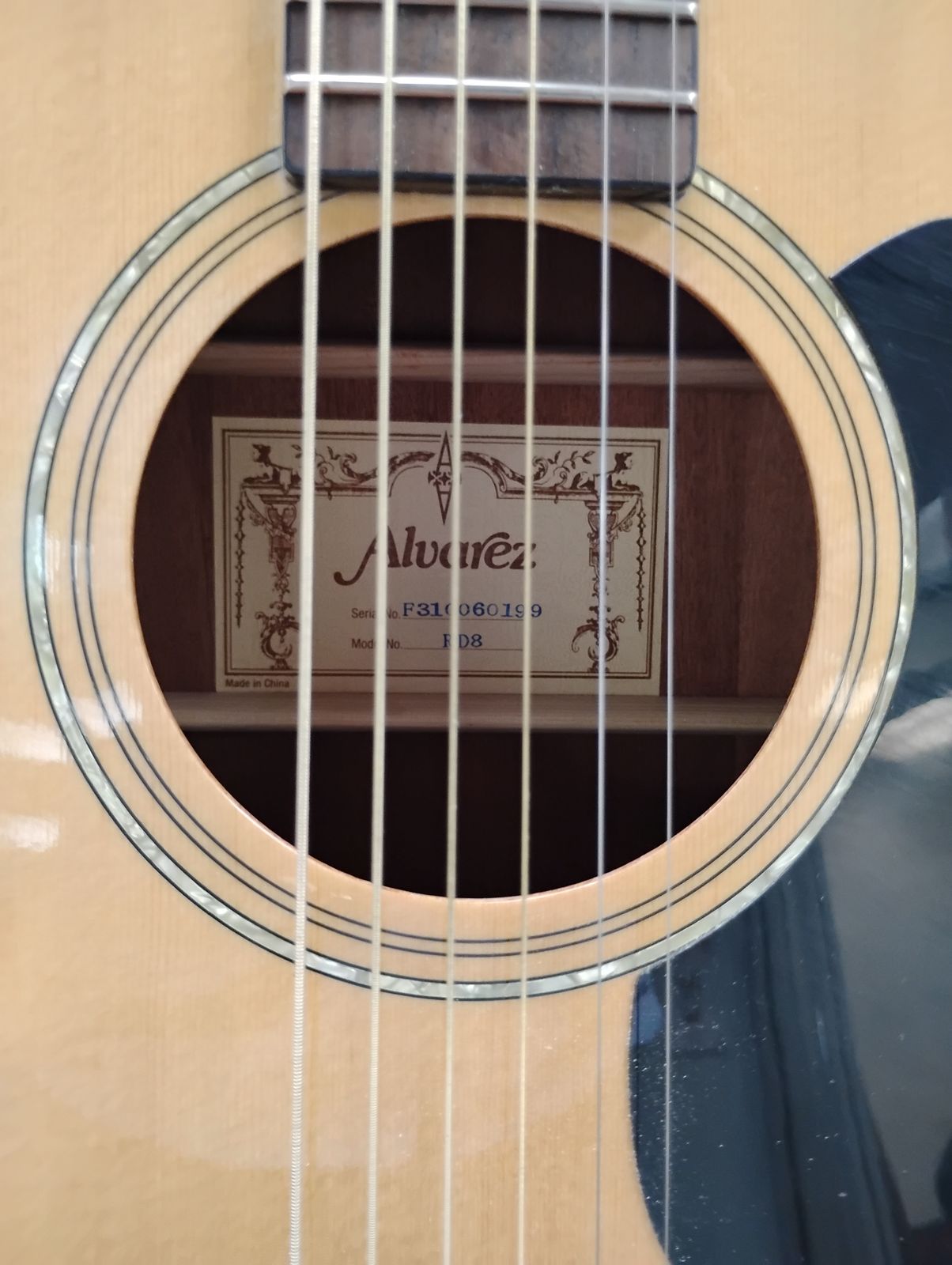 Alvarez RD8 Acoustic Guitar Used like new Condition - Jim Laabs Music Store